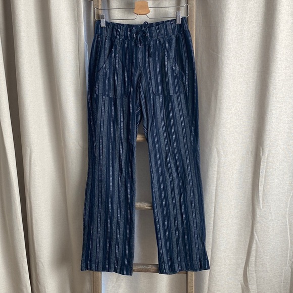 Calvin Klein Pants - Picture 1 of 4